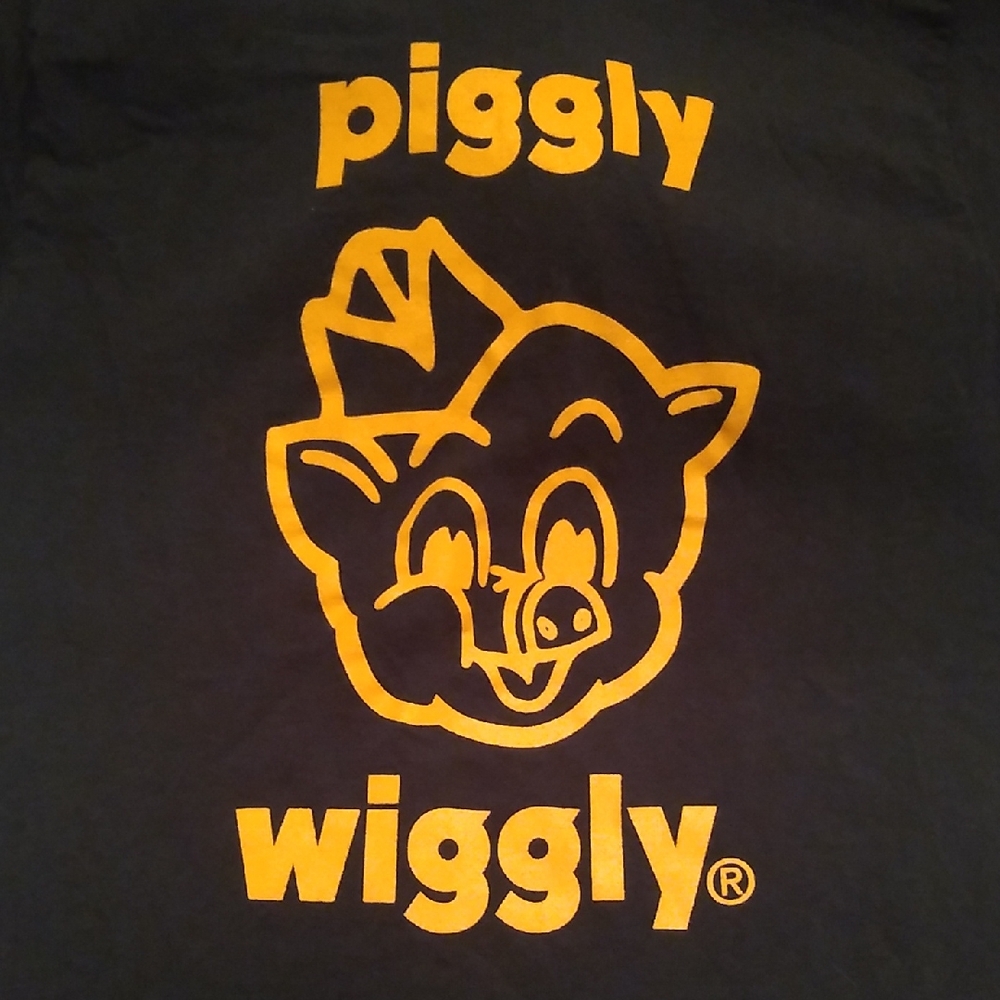 Piggly Wiggly T-Shirt 🐖